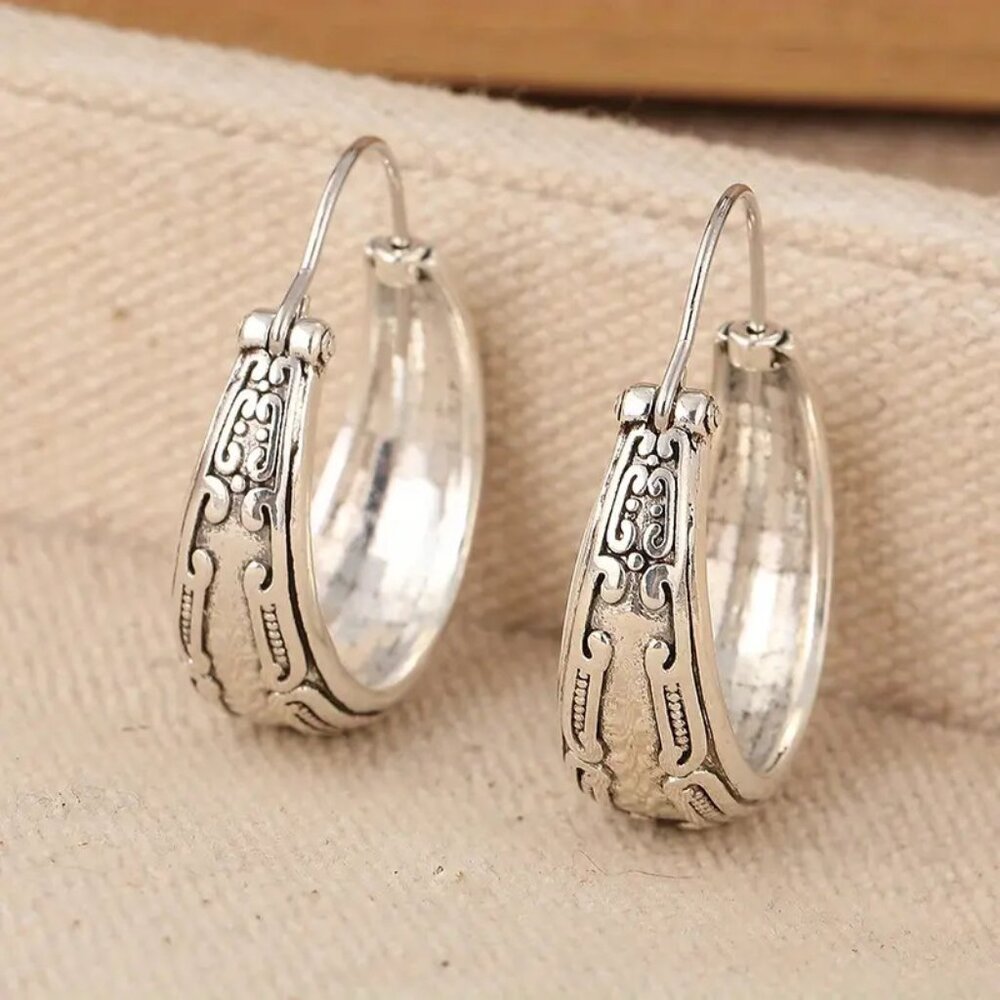1pc  Ladies Hoop Earrings